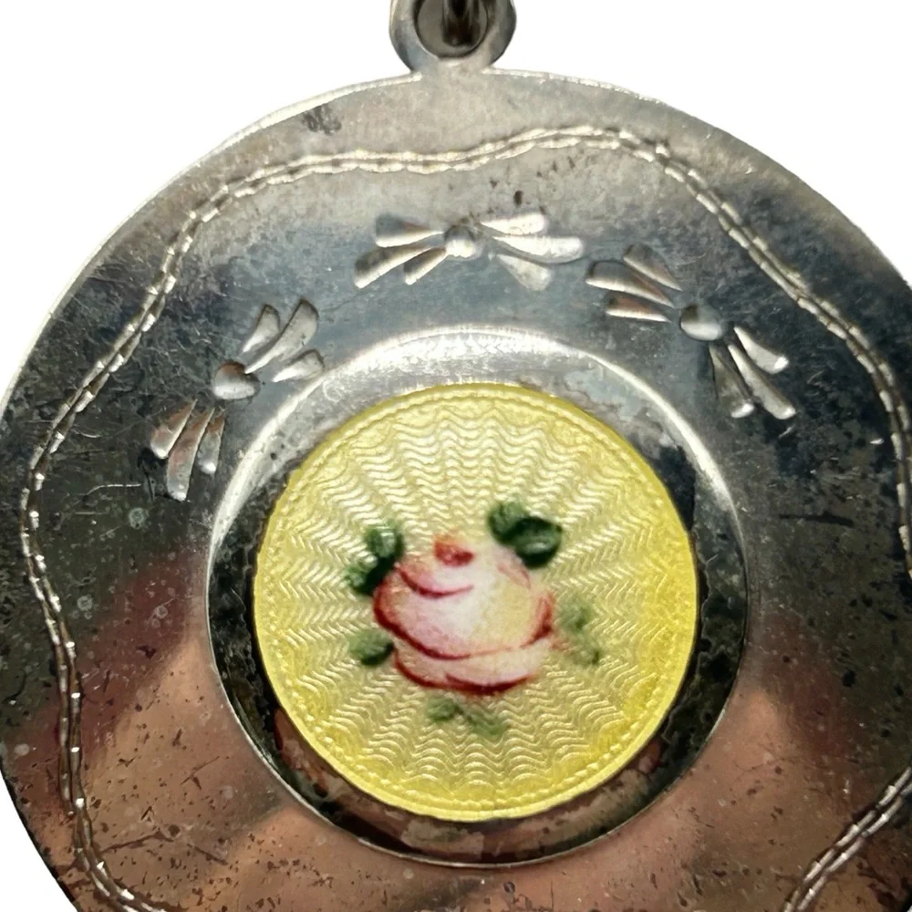 Vintage Locket this vintage